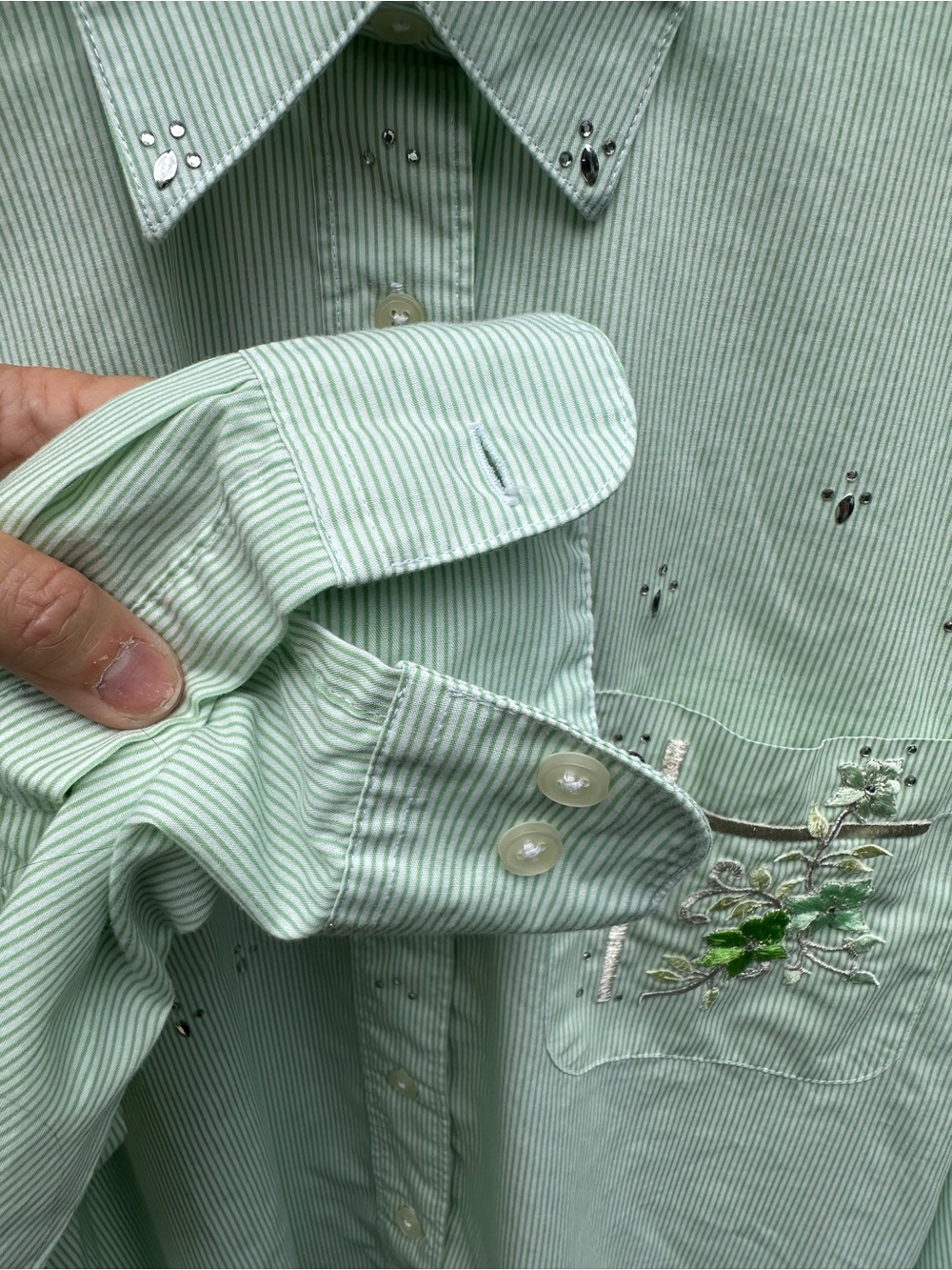 MiLi Designs? Woman's S Green Stripe Floral Appliqué Button Up Long Sleeve Shirt - Picture 6 of 9